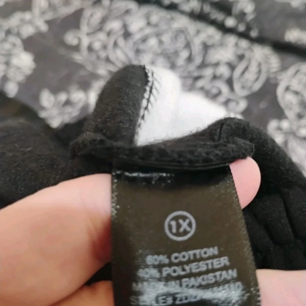 Fashion Nova Black and White Wide Leg Sweatpants NWT - Picture 7 of 12